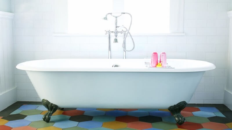 The Clawfoot Tub in Your Bathroom Is More Valuable Than You Think — Here’s How to Treat It That Way