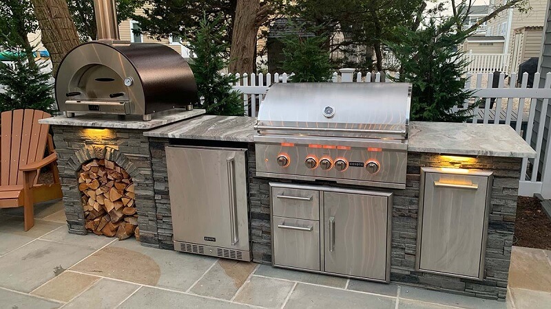 Grilling with a Gas Grill: The Ultimate Outdoor Cooking Experience